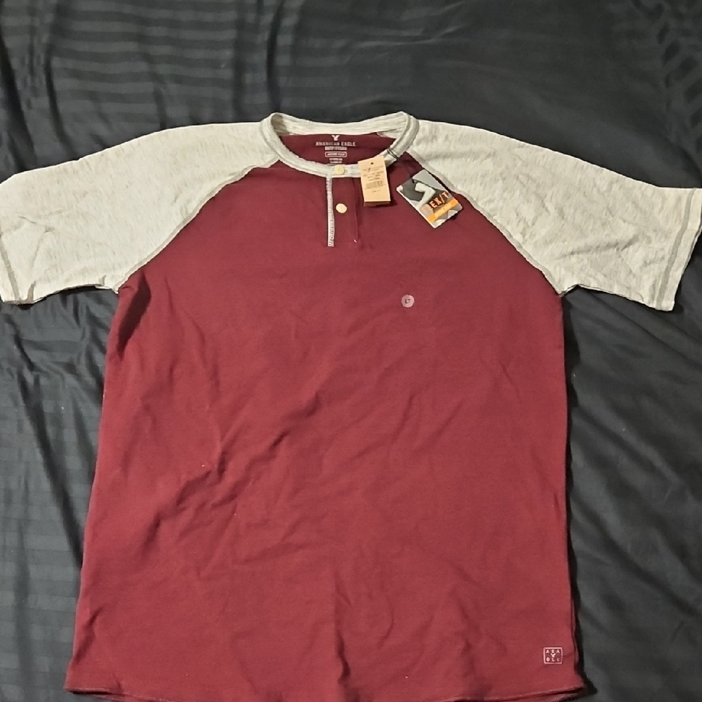 American Eagle Outfitters Maroon and Light Gray Henley Tee